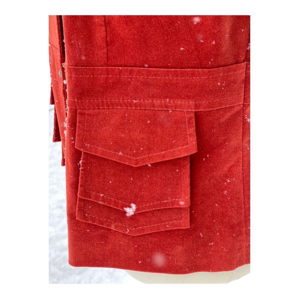 Women’s Rust Red Button-Front Velvet Jacket - Picture 9 of 11
